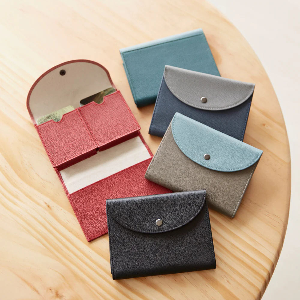 Plastic poker card holder pu leather poker card with logo game card storage bag